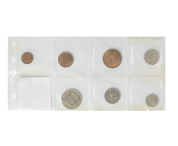 Queen Elizabeth II  1975  Coin  Set(VR)1
